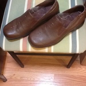 Cuddles Shoe Size 10 in very good condition